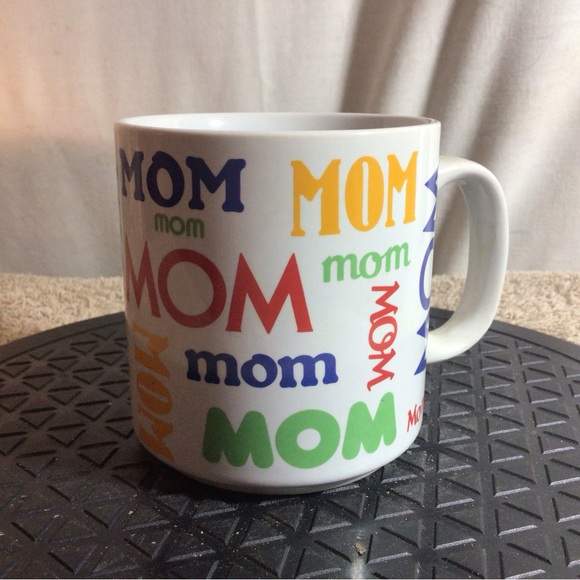 MOM Ceramic Coffee/Tea Mug White W/Multicolor Lettering Russ Berries pre-owned - Picture 1 of 12